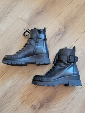 Wishbone Size 8 Black Leather Platform Combat Boots